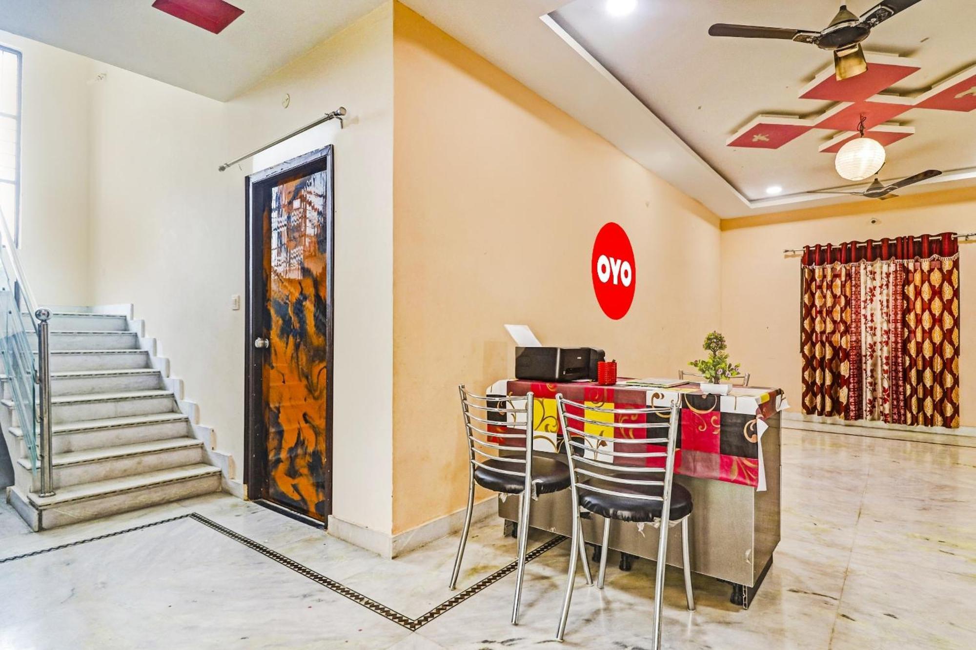 Hotel O Royal Stay Near Mantra Mall Haidar Sahibguda 外观 照片